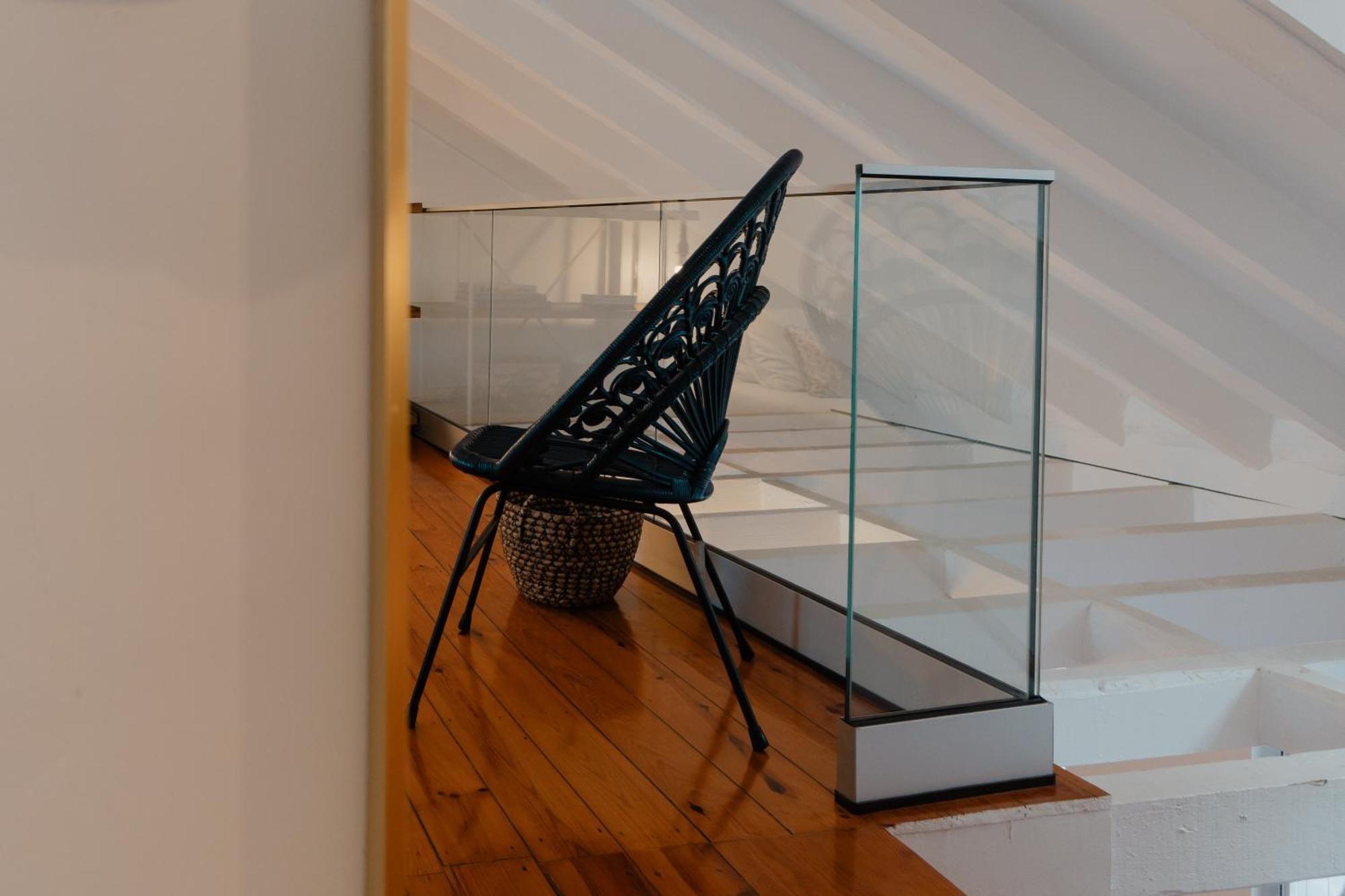 Stylish Getaway In A Mezzanine Flat By The Castle Daire Lisboa Dış mekan fotoğraf